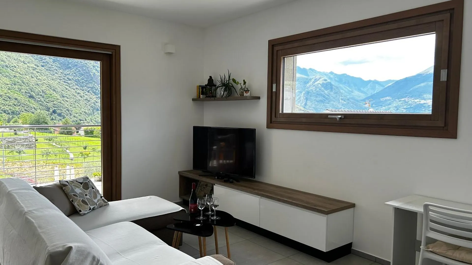 Casa Roxy Apartment Colico Italy